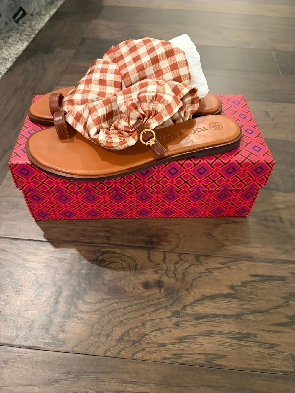 New in Box Tory Burch Selby Scarf Sandal Sz 8